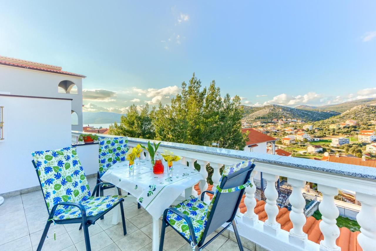 Villa Vittorio Seget Vranjica Buitenkant foto