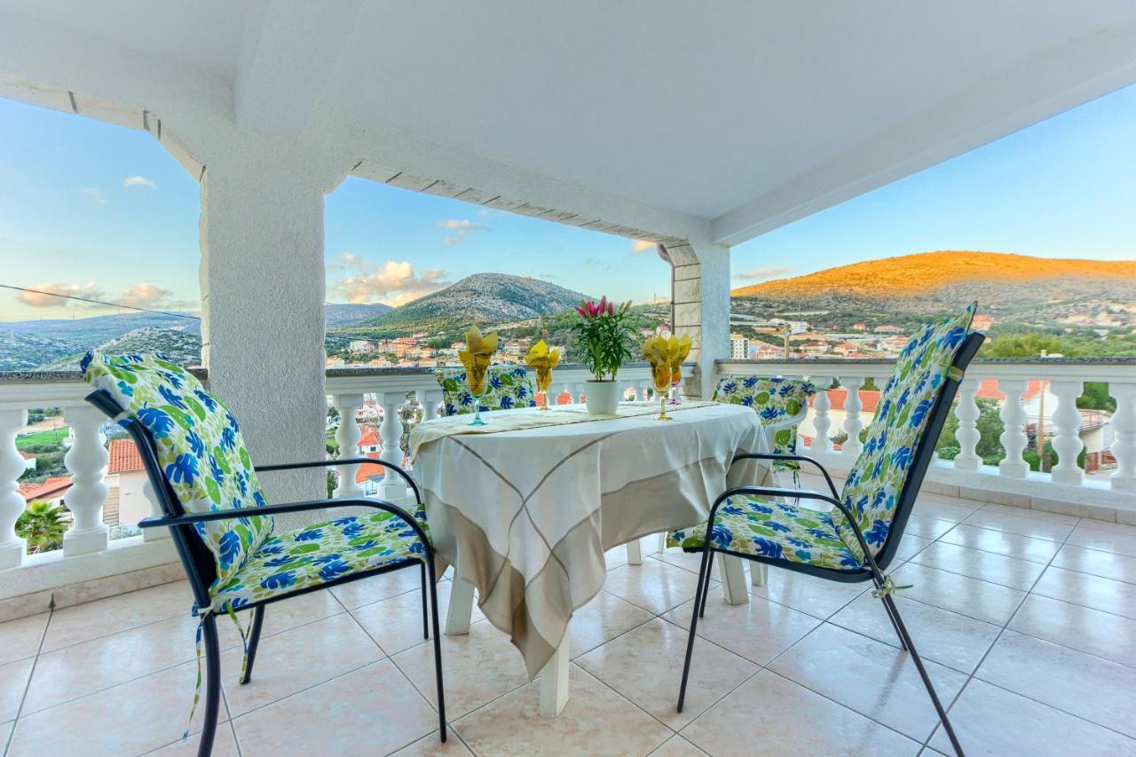 Villa Vittorio Seget Vranjica Buitenkant foto