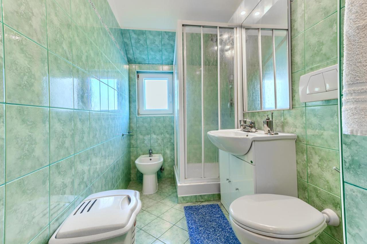 Villa Vittorio Seget Vranjica Buitenkant foto